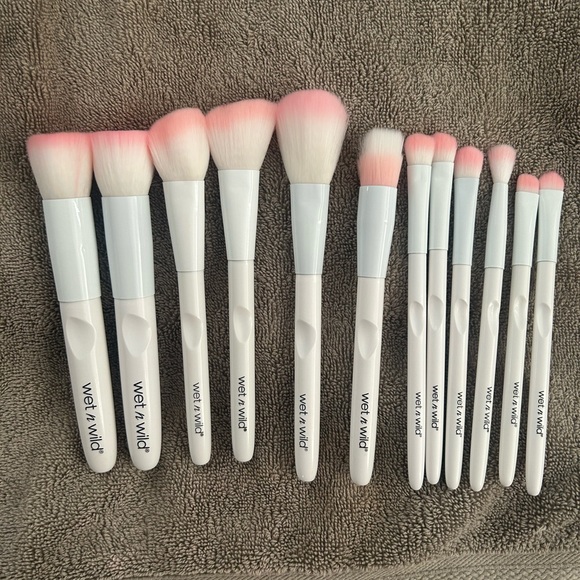 wet n wild Other - NEW Wet n Wild Brushes